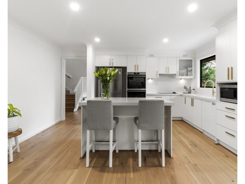 10 Kimberley Place, Gymea Bay NSW 2227