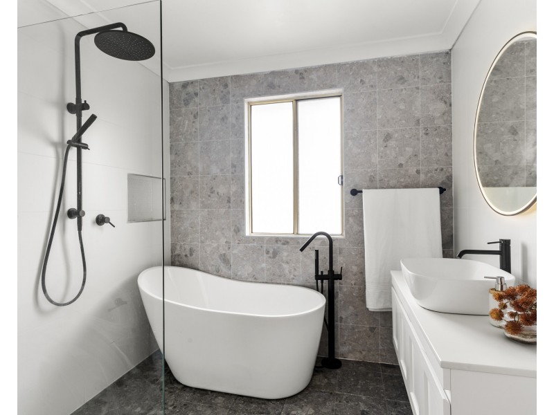 21 Doris Avenue, Miranda NSW 2228