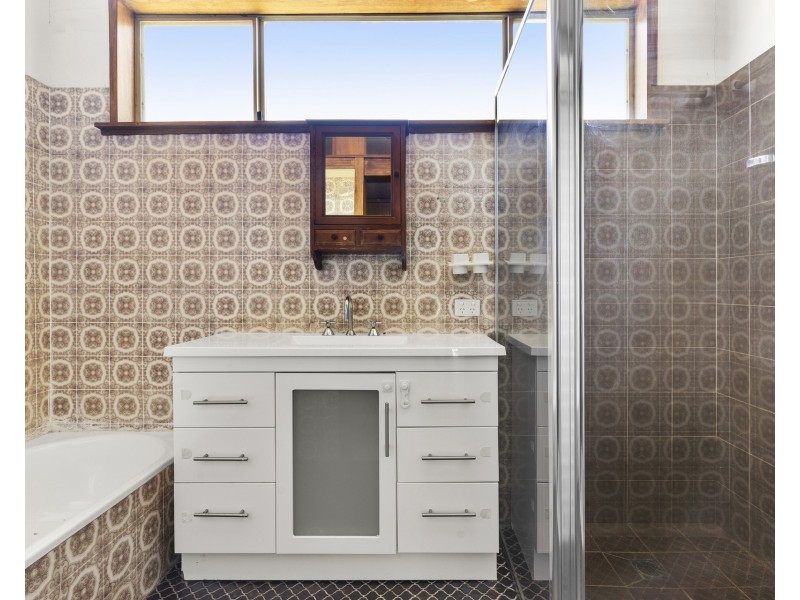 8 Woolooware Road, Woolooware NSW 2230