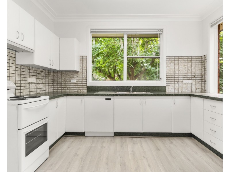 11 Haymet Street, Kirrawee NSW 2232