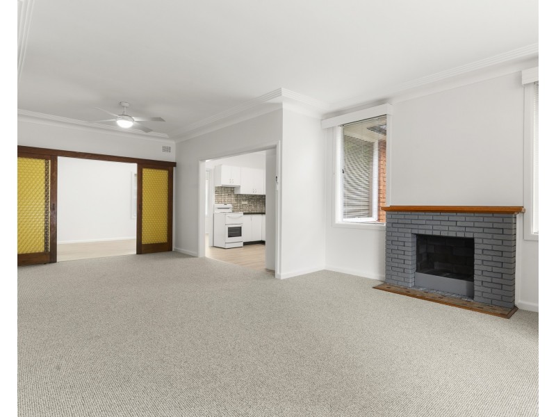 11 Haymet Street, Kirrawee NSW 2232