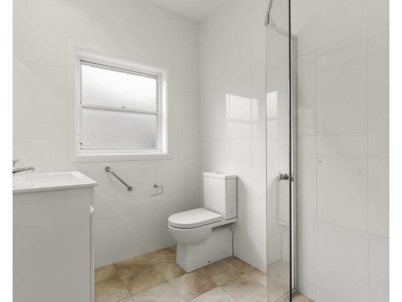 11 Haymet Street, Kirrawee NSW 2232