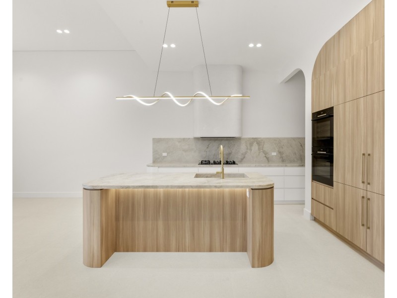 36b Easton Avenue, Sylvania NSW 2224