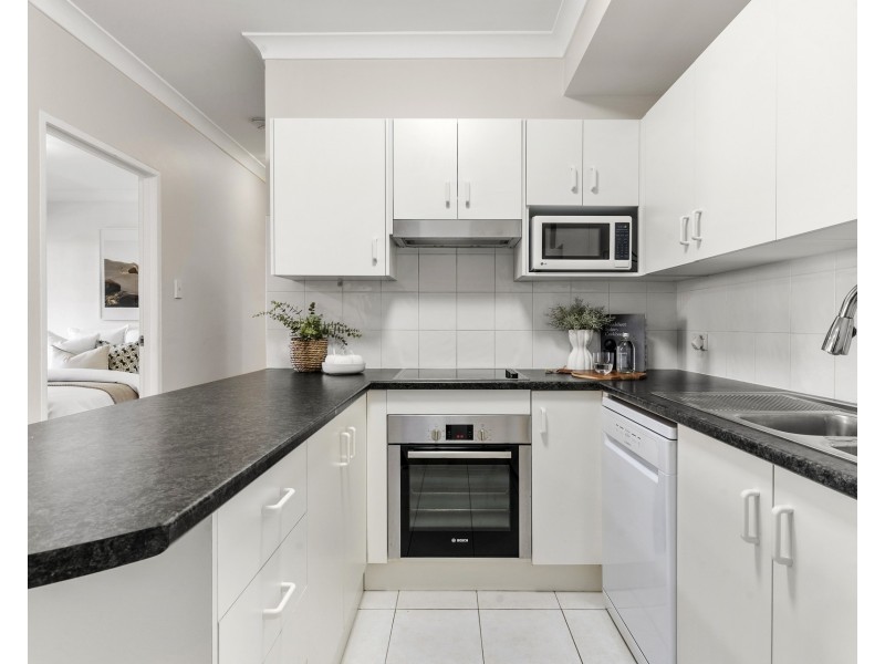 42/2-4 Central Road, Miranda NSW 2228