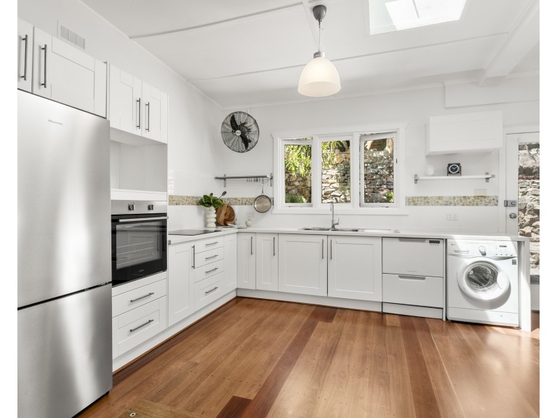 4 Ellesmere Road, Gymea Bay NSW 2227