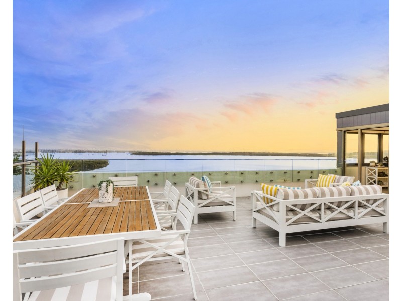 702/3 Dune Walk, Woolooware NSW 2230