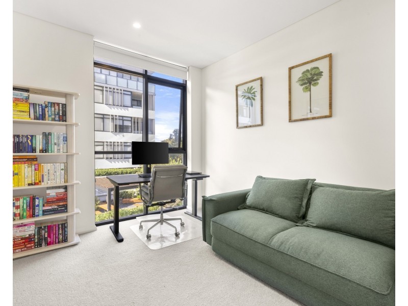 202/2 Kiln Road, Kirrawee NSW 2232