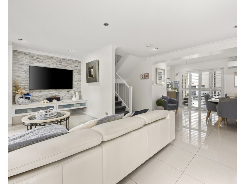 2/395 Port Hacking Road, Caringbah NSW 2229