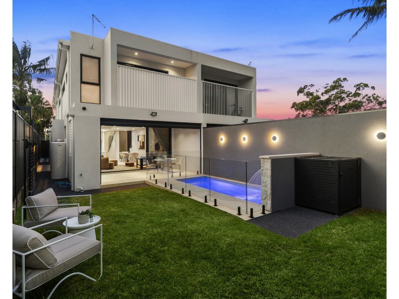 4b Rocklea Crescent, Sylvania NSW 2224