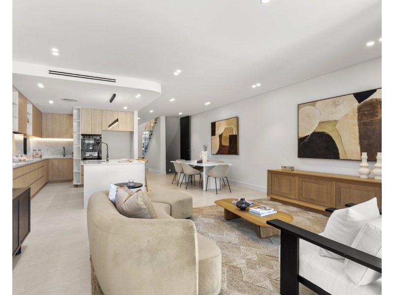 4b Rocklea Crescent, Sylvania NSW 2224