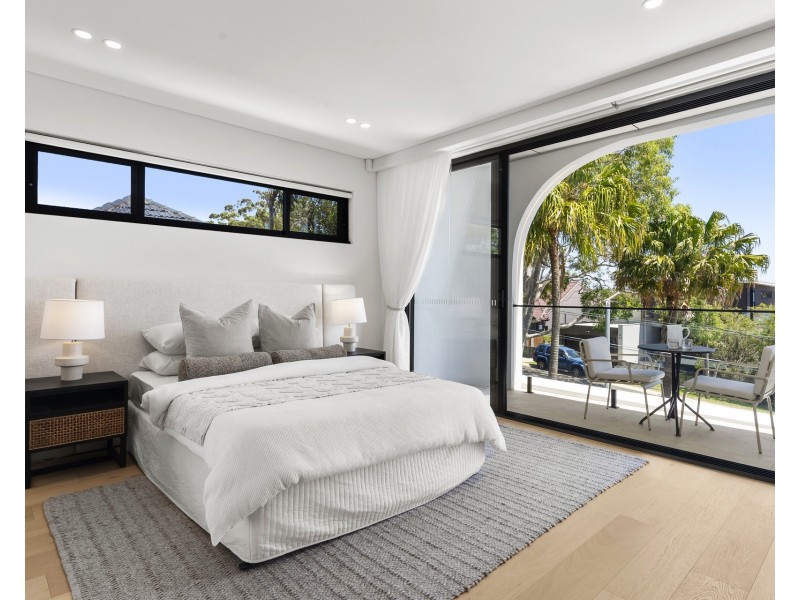 4b Rocklea Crescent, Sylvania NSW 2224