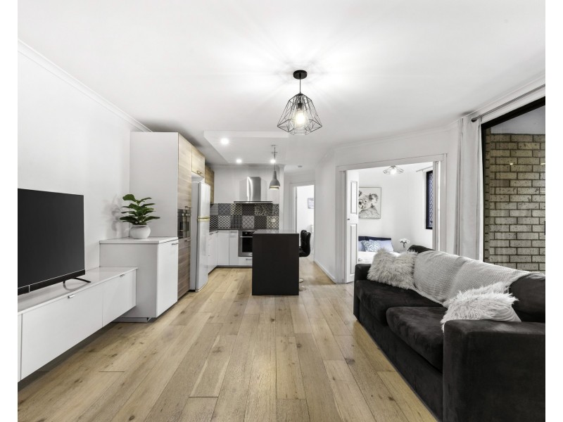 38/125 Oak Road, Kirrawee NSW 2232