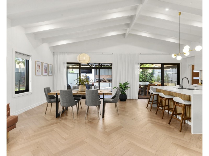 10 Oldfield Place, Menai NSW 2234