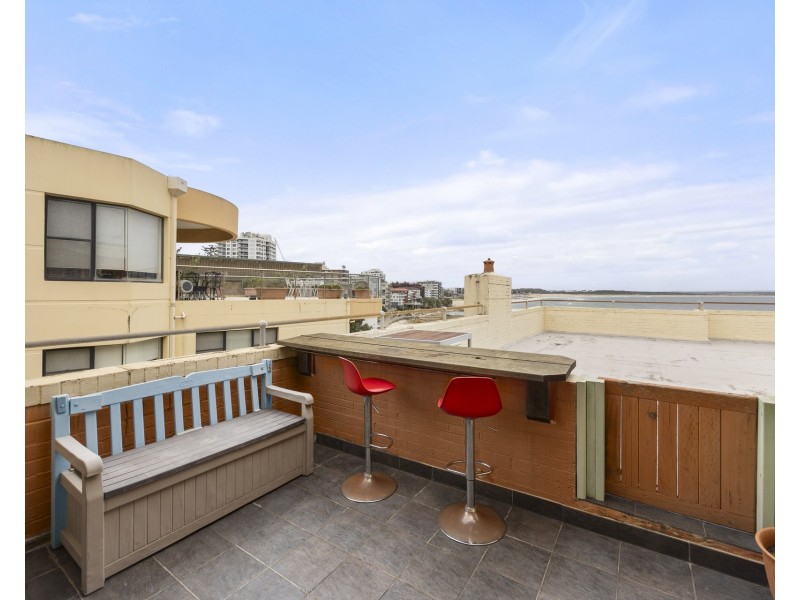 2/4 The Esplanade, Cronulla NSW 2230