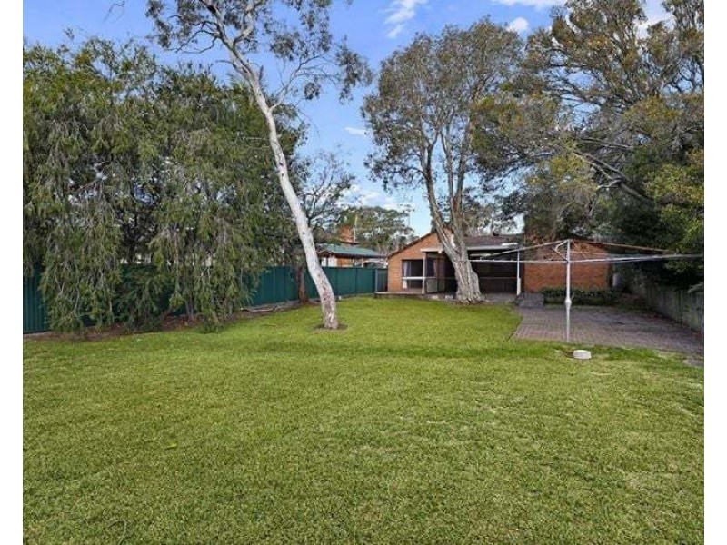 27 Waratah Road, Engadine NSW 2233