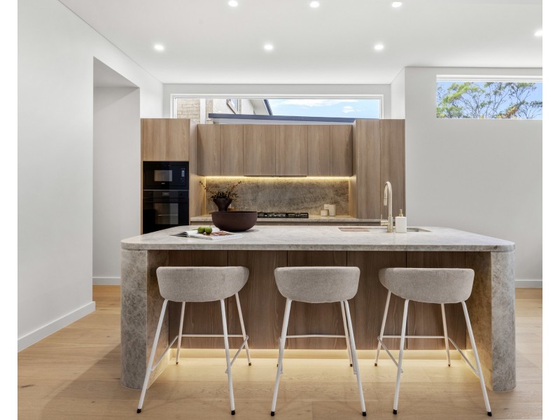 8a Quest Avenue, Yowie Bay NSW 2228