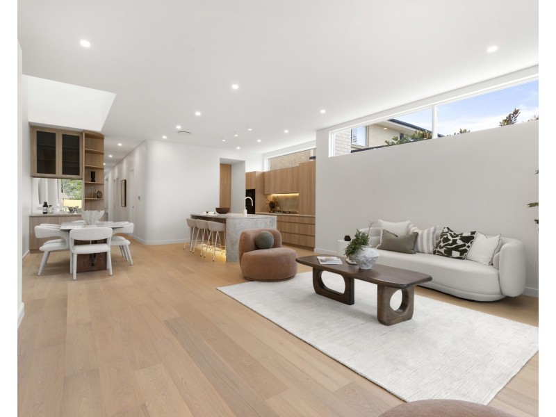 8a Quest Avenue, Yowie Bay NSW 2228