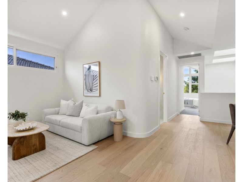 8a Quest Avenue, Yowie Bay NSW 2228