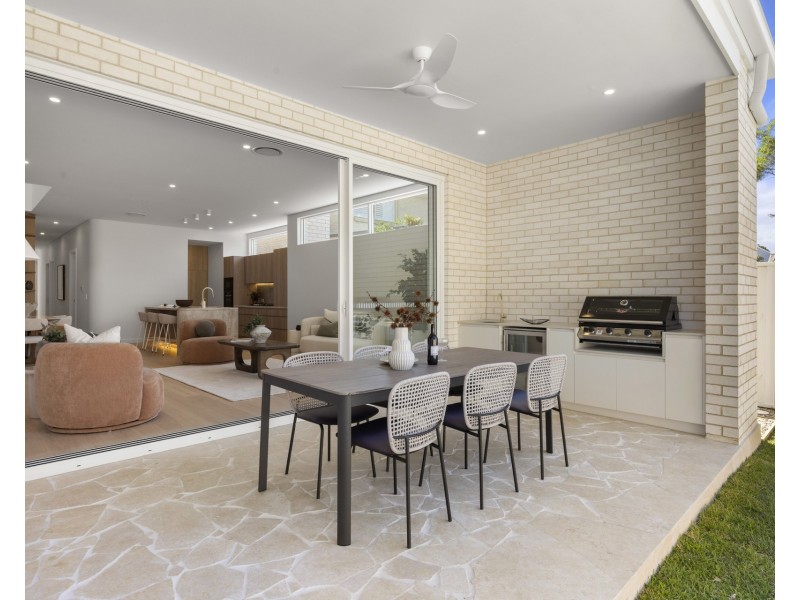 8a Quest Avenue, Yowie Bay NSW 2228