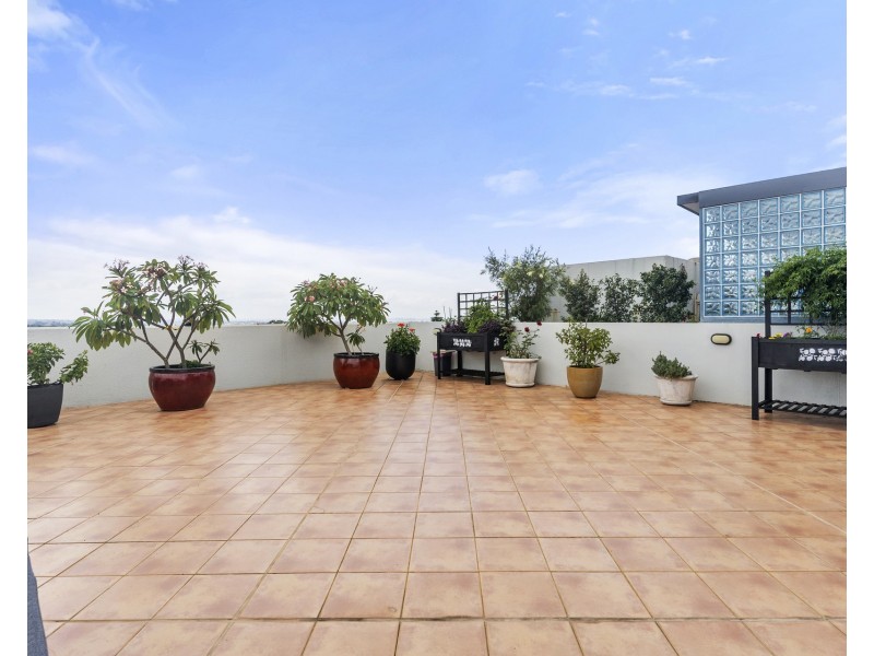 57/2-4 Central Road, Miranda NSW 2228