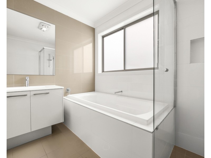 26 Hennessey Avenue, Moorebank NSW 2170