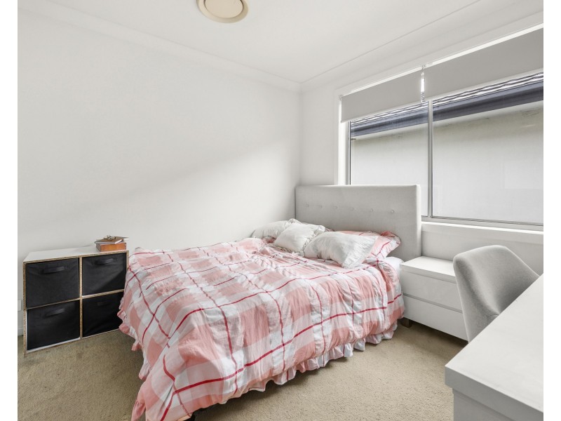 26 Hennessey Avenue, Moorebank NSW 2170