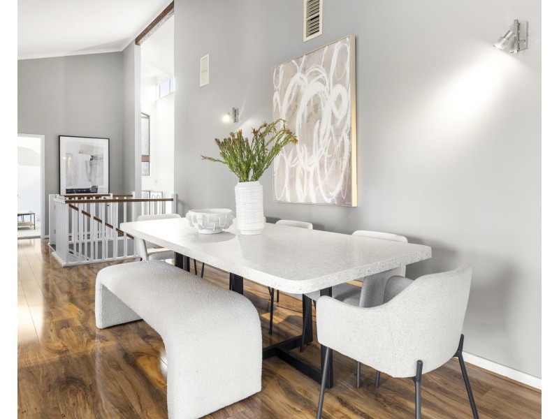 6 Shand Close, Illawong NSW 2234