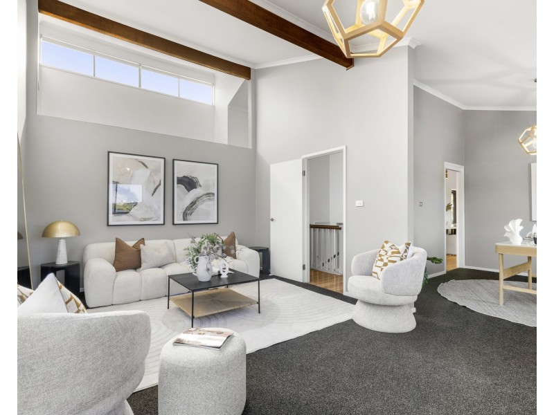 6 Shand Close, Illawong NSW 2234