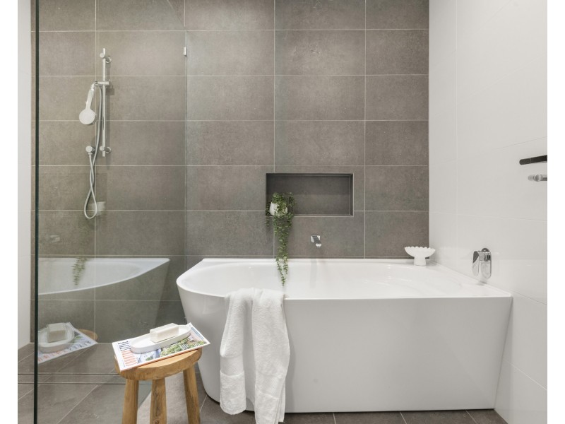 6 Shand Close, Illawong NSW 2234