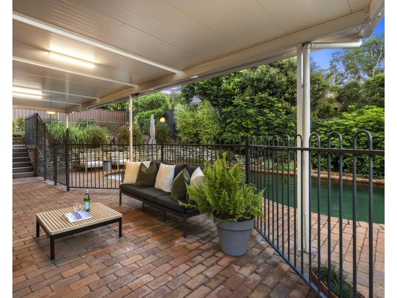 6 Shand Close, Illawong NSW 2234