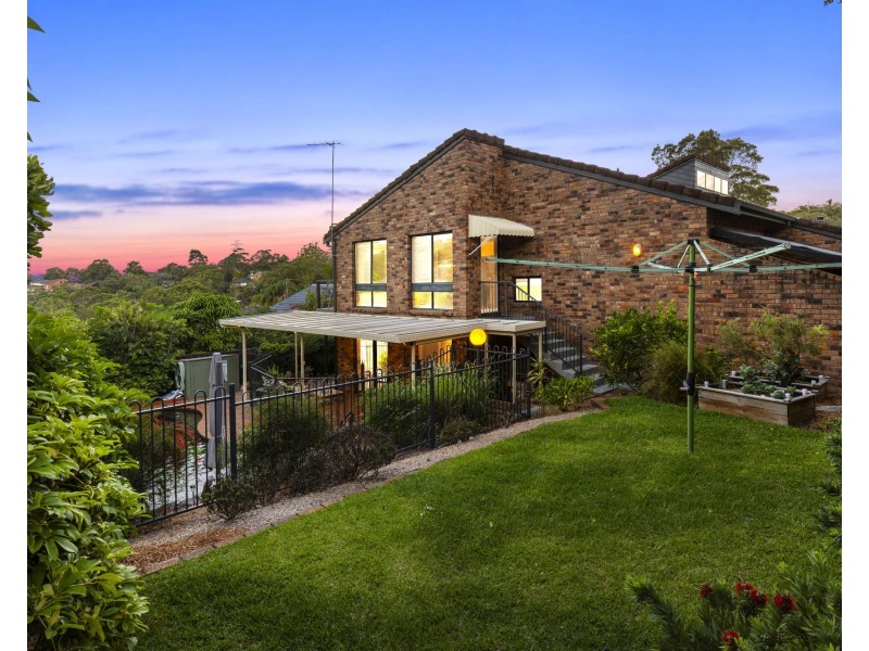 6 Shand Close, Illawong NSW 2234