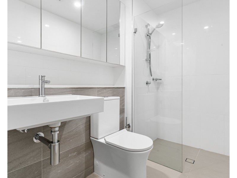 C205/40 Pinnacle Street, Miranda NSW 2228