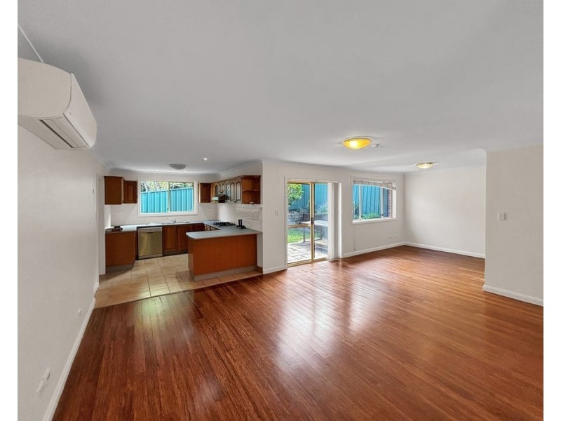 3/110 Auburn Street, Kirrawee NSW 2232