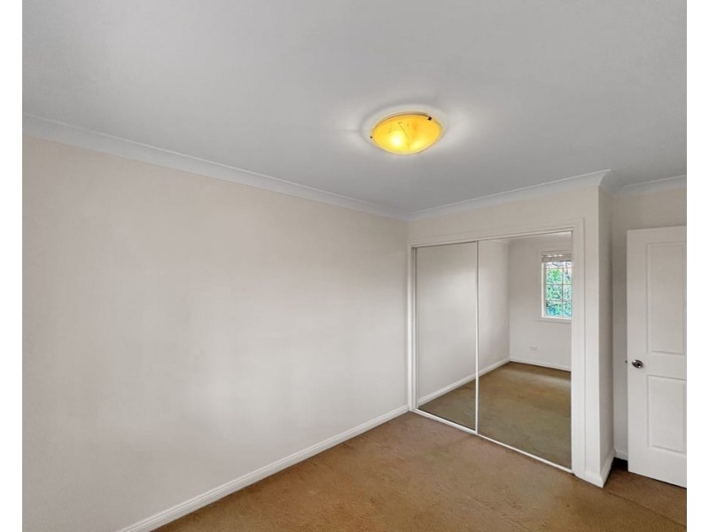 3/110 Auburn Street, Kirrawee NSW 2232