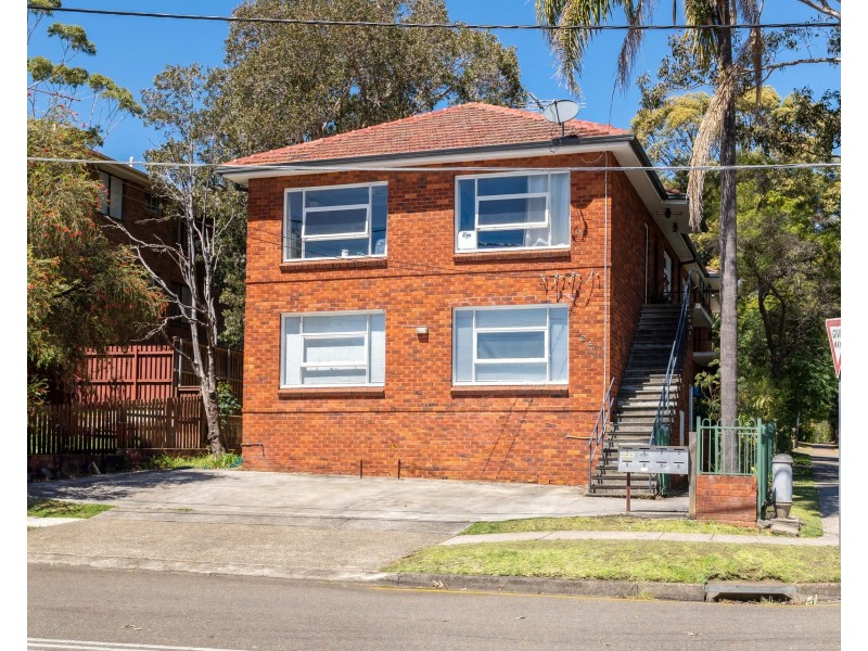 8/24 Ocean Street, Cronulla NSW 2230