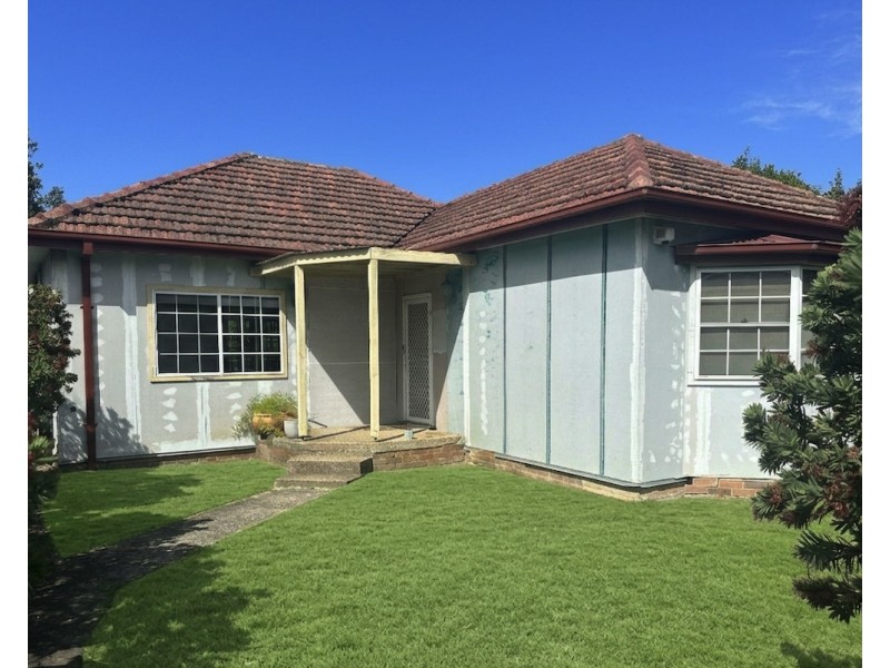 162 Bath Road, Kirrawee NSW 2232