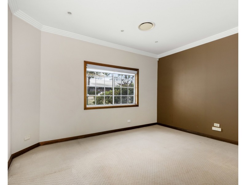 162 Bath Road, Kirrawee NSW 2232