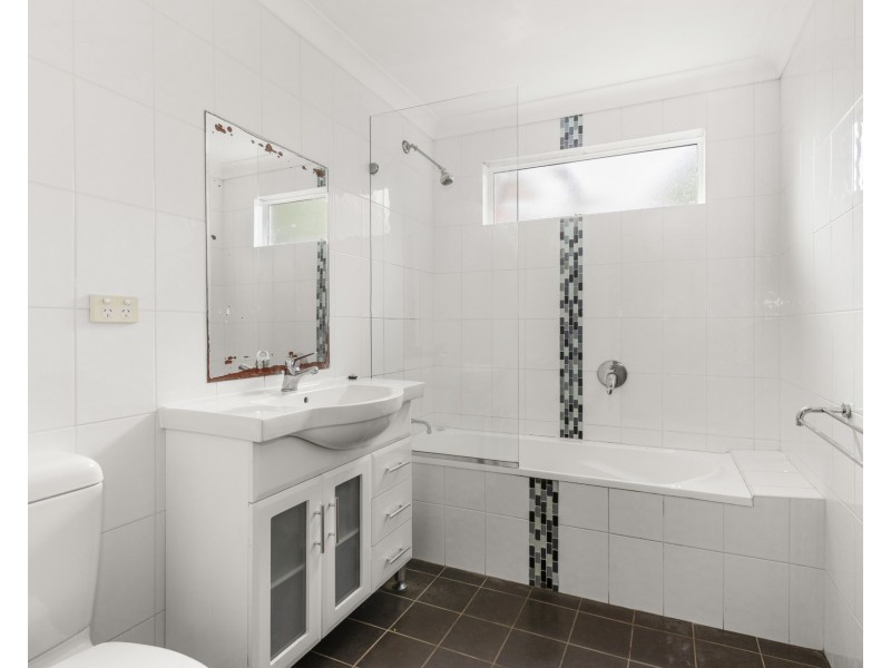 162 Bath Road, Kirrawee NSW 2232