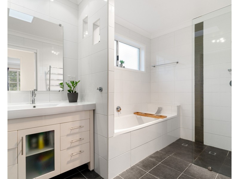 27 Green Point Road, Oyster Bay NSW 2225