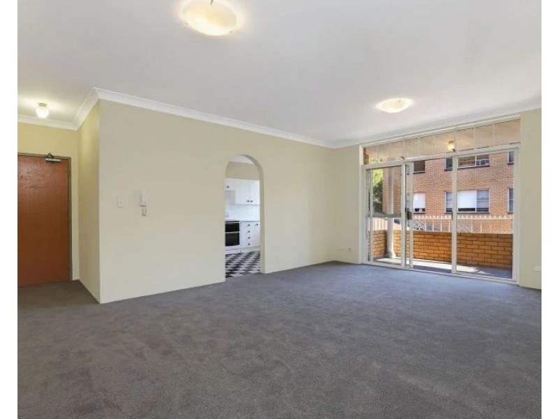 13/75 Auburn Street, Sutherland NSW 2232
