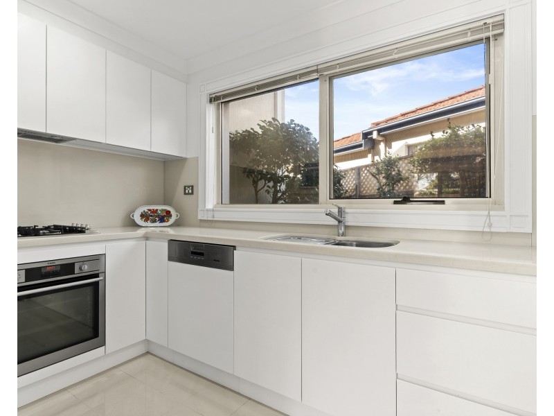 2/51 Shoalhaven Road, Sylvania Waters NSW 2224