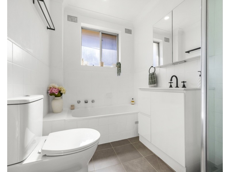 24/2-4 Curtis Street, Caringbah NSW 2229