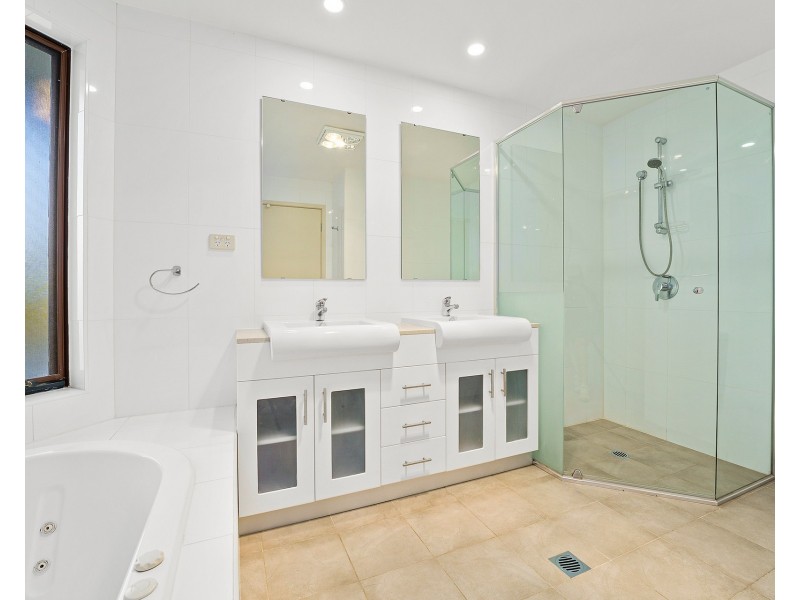 5 Dorrigo Close, Bangor NSW 2234