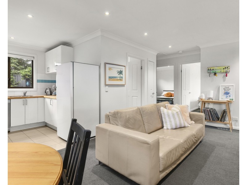 1 Deakin Place, Kirrawee NSW 2232