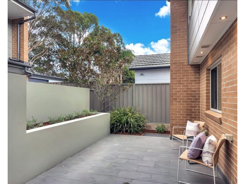 3/40-42 Durbar Avenue, Kirrawee NSW 2232