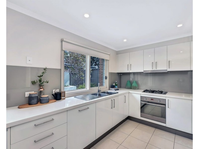 3/40-42 Durbar Avenue, Kirrawee NSW 2232