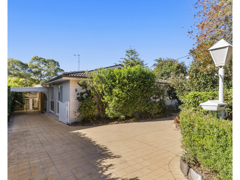 8 Bandain Avenue, Kareela NSW 2232