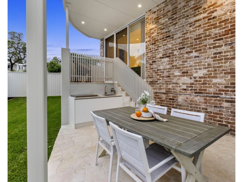 401b The Boulevarde, Kirrawee NSW 2232