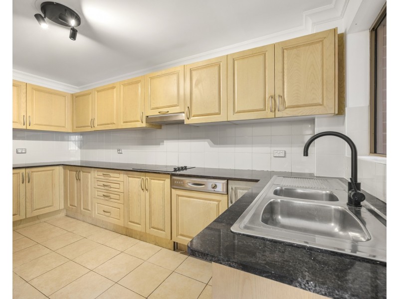 2/49 Belmont Street, Sutherland NSW 2232