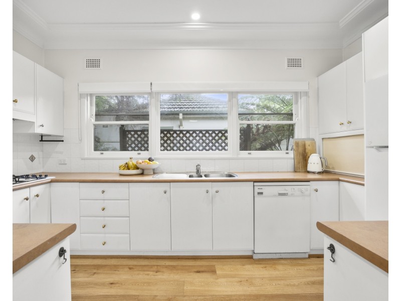 113 Ellesmere Road, Gymea Bay NSW 2227